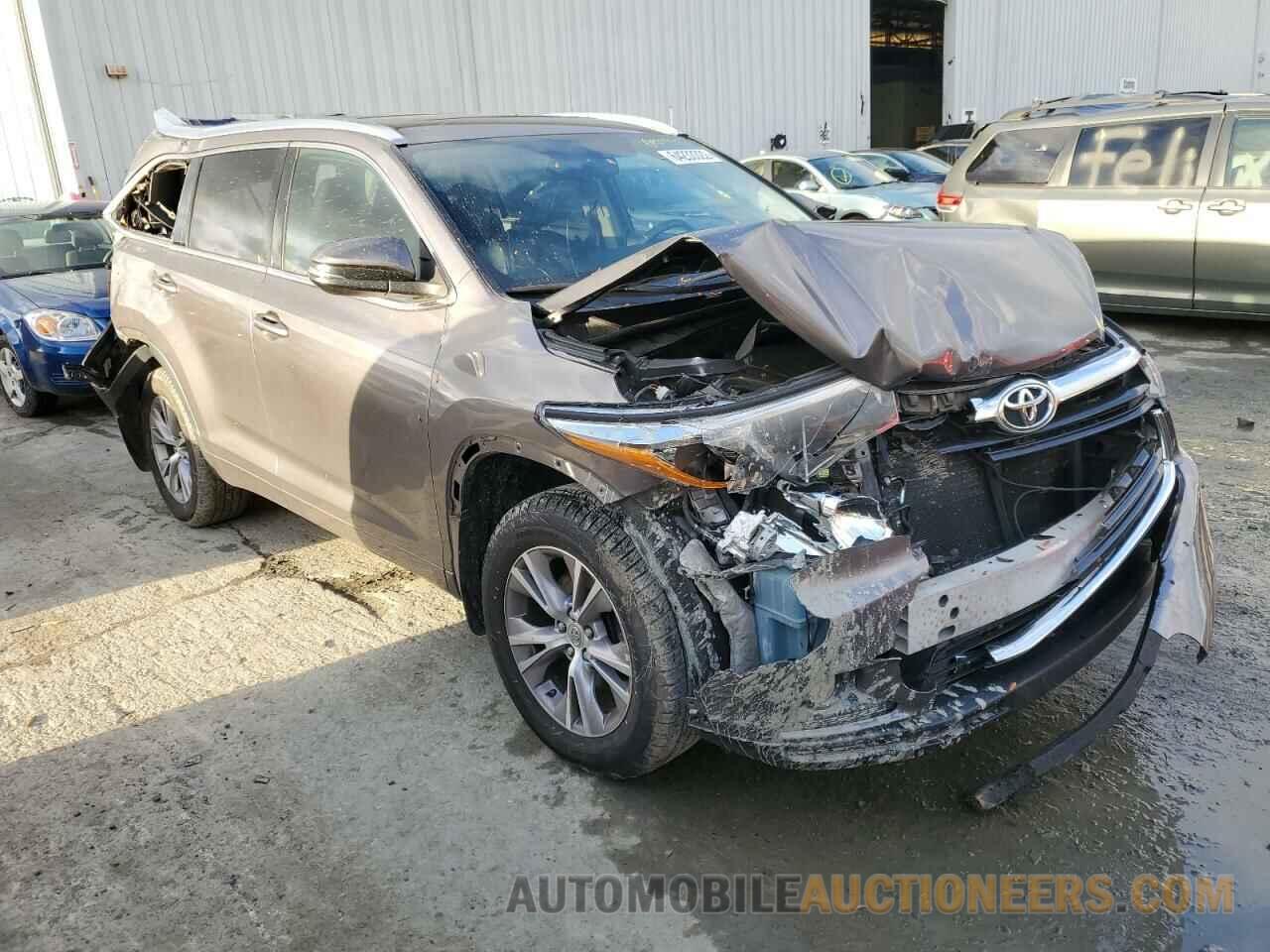 5TDJKRFH5FS081020 TOYOTA HIGHLANDER 2015