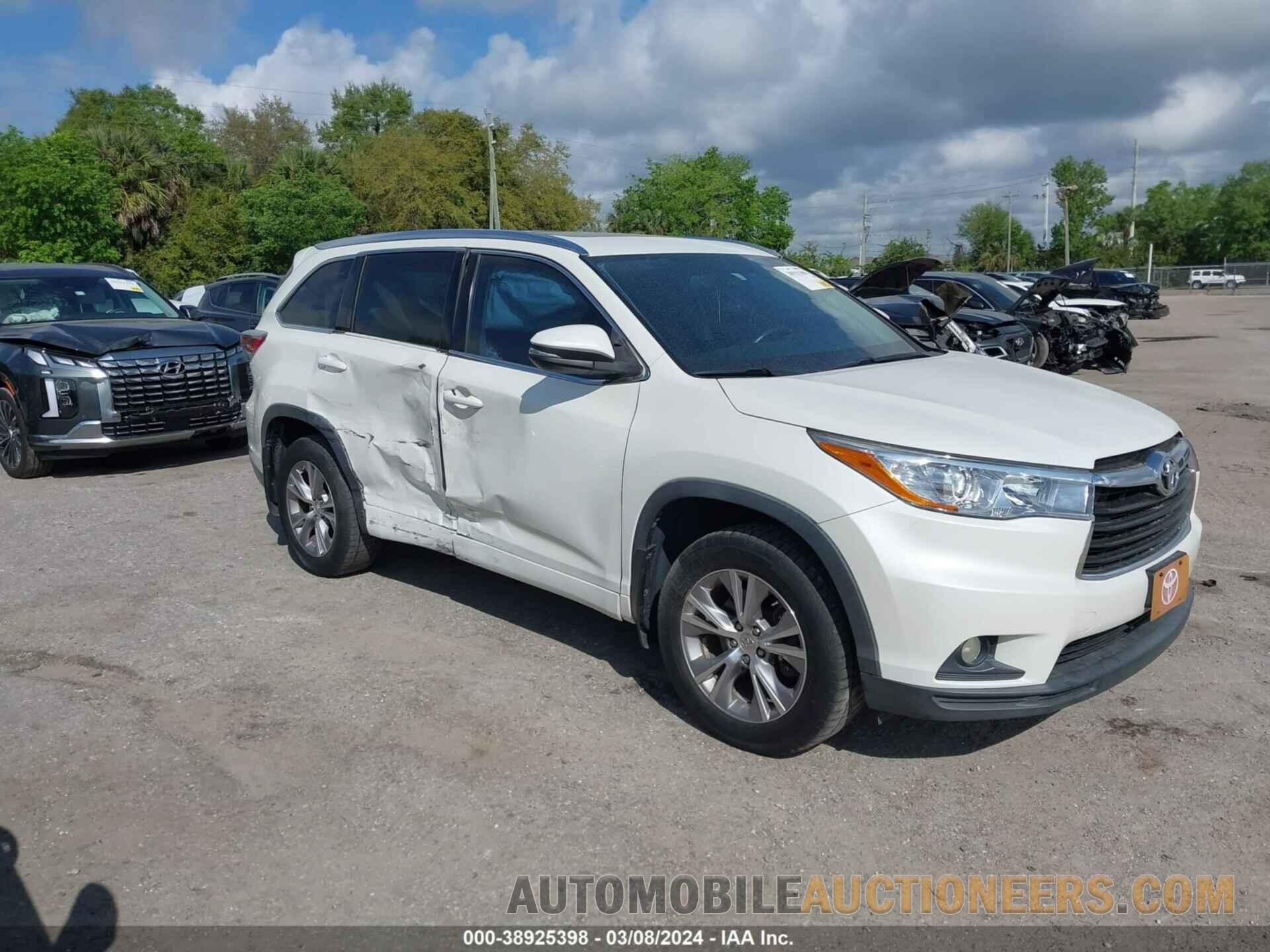 5TDJKRFH5FS119524 TOYOTA HIGHLANDER 2015