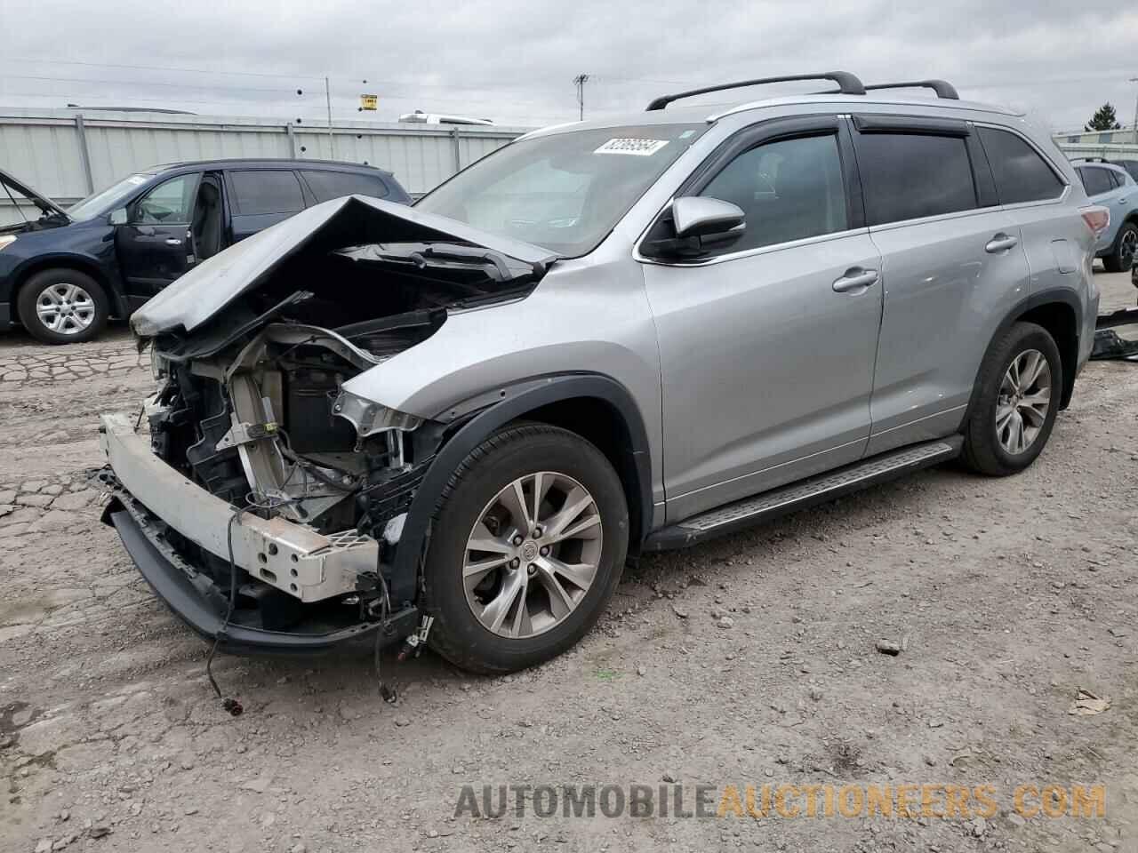 5TDJKRFH5FS168125 TOYOTA HIGHLANDER 2015