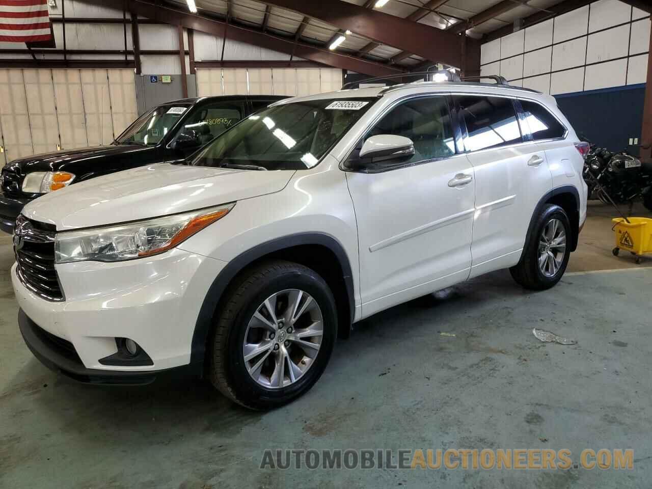 5TDJKRFH6FS116034 TOYOTA HIGHLANDER 2015