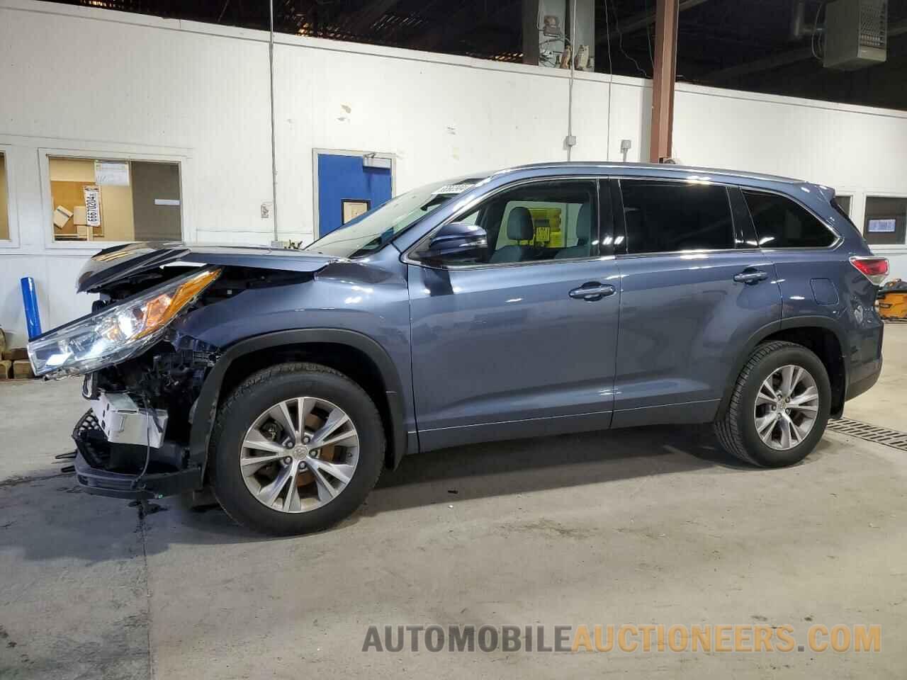 5TDJKRFH6FS195947 TOYOTA HIGHLANDER 2015