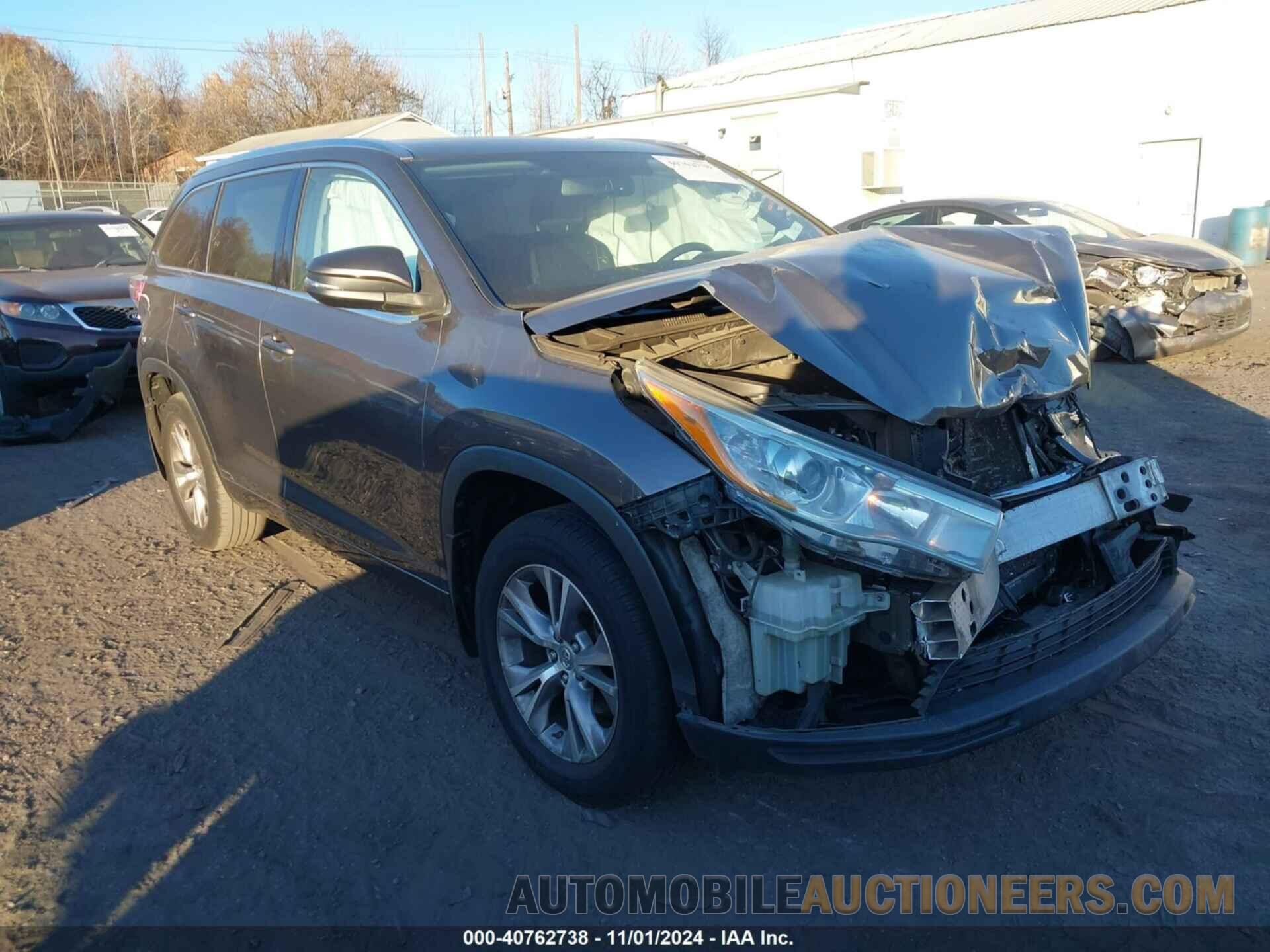 5TDJKRFH6FS213041 TOYOTA HIGHLANDER 2015