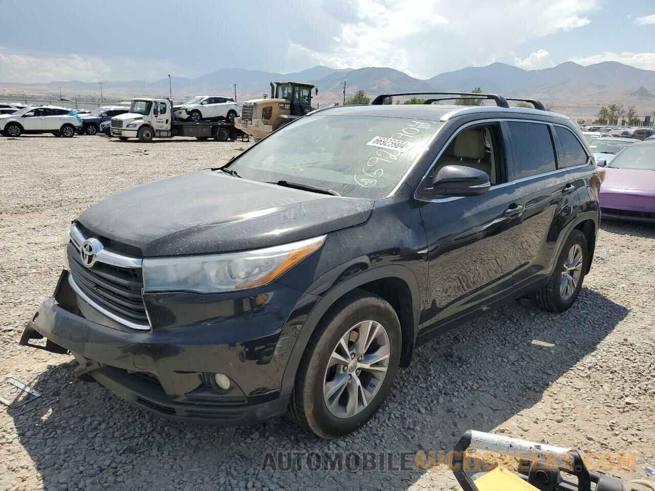 5TDJKRFH6FS218885 TOYOTA HIGHLANDER 2015