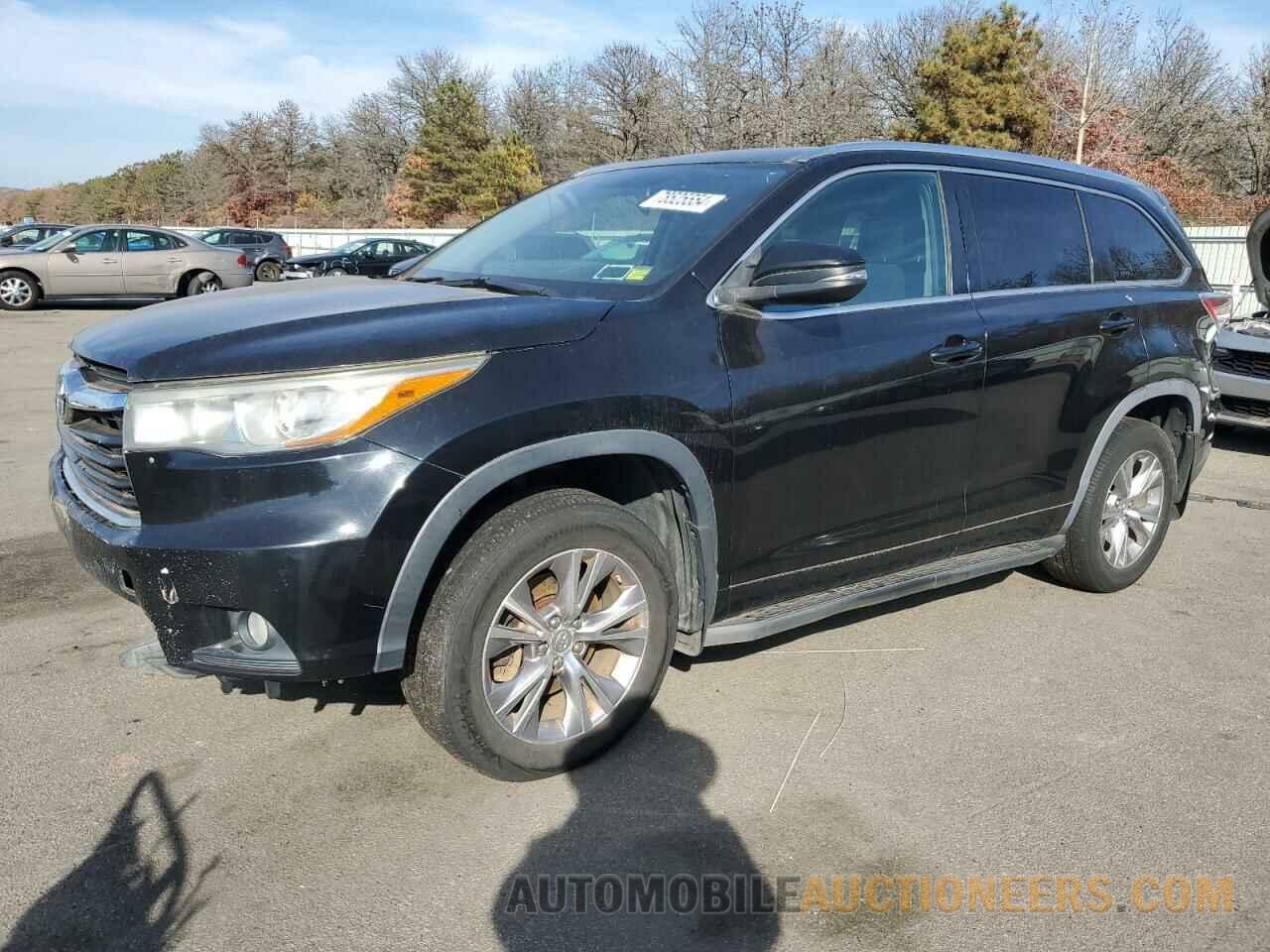 5TDJKRFH7FS156512 TOYOTA HIGHLANDER 2015