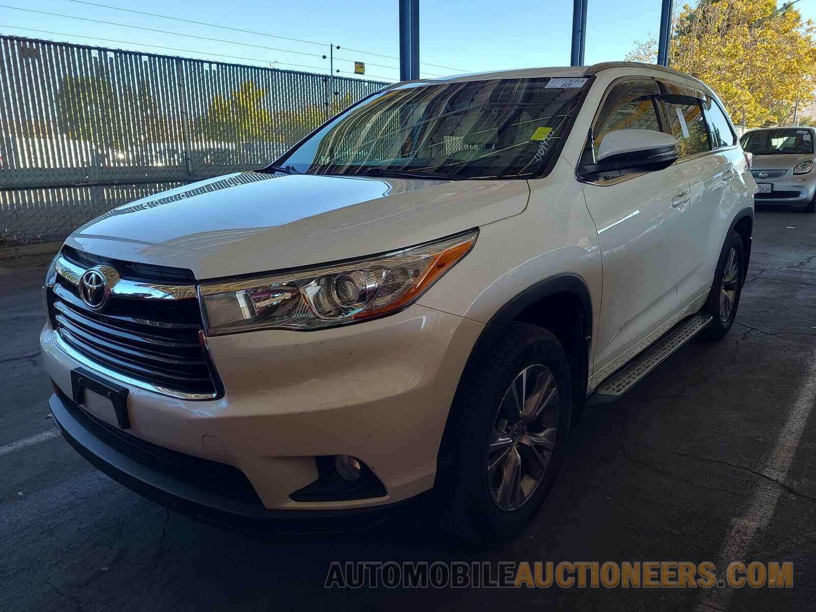 5TDJKRFH7FS202663 Toyota Highlander 2015