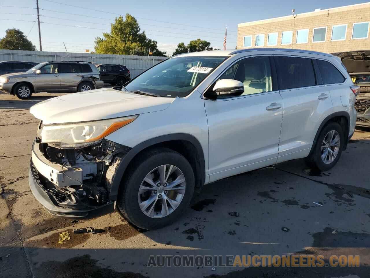 5TDJKRFH7FS222783 TOYOTA HIGHLANDER 2015