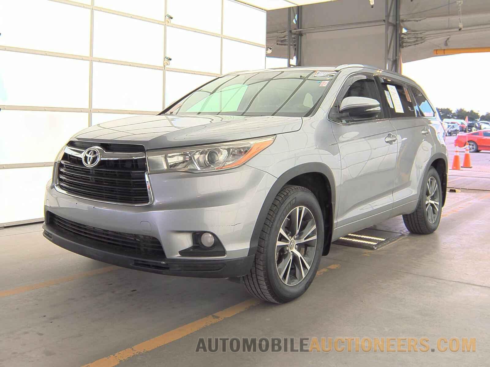 5TDJKRFH7GS346358 Toyota Highlander 2016