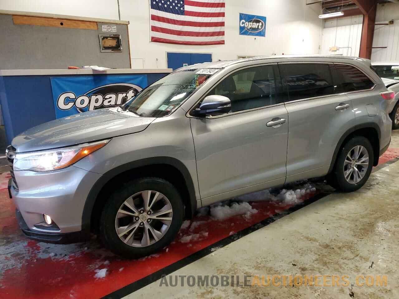 5TDJKRFH8FS207001 TOYOTA HIGHLANDER 2015