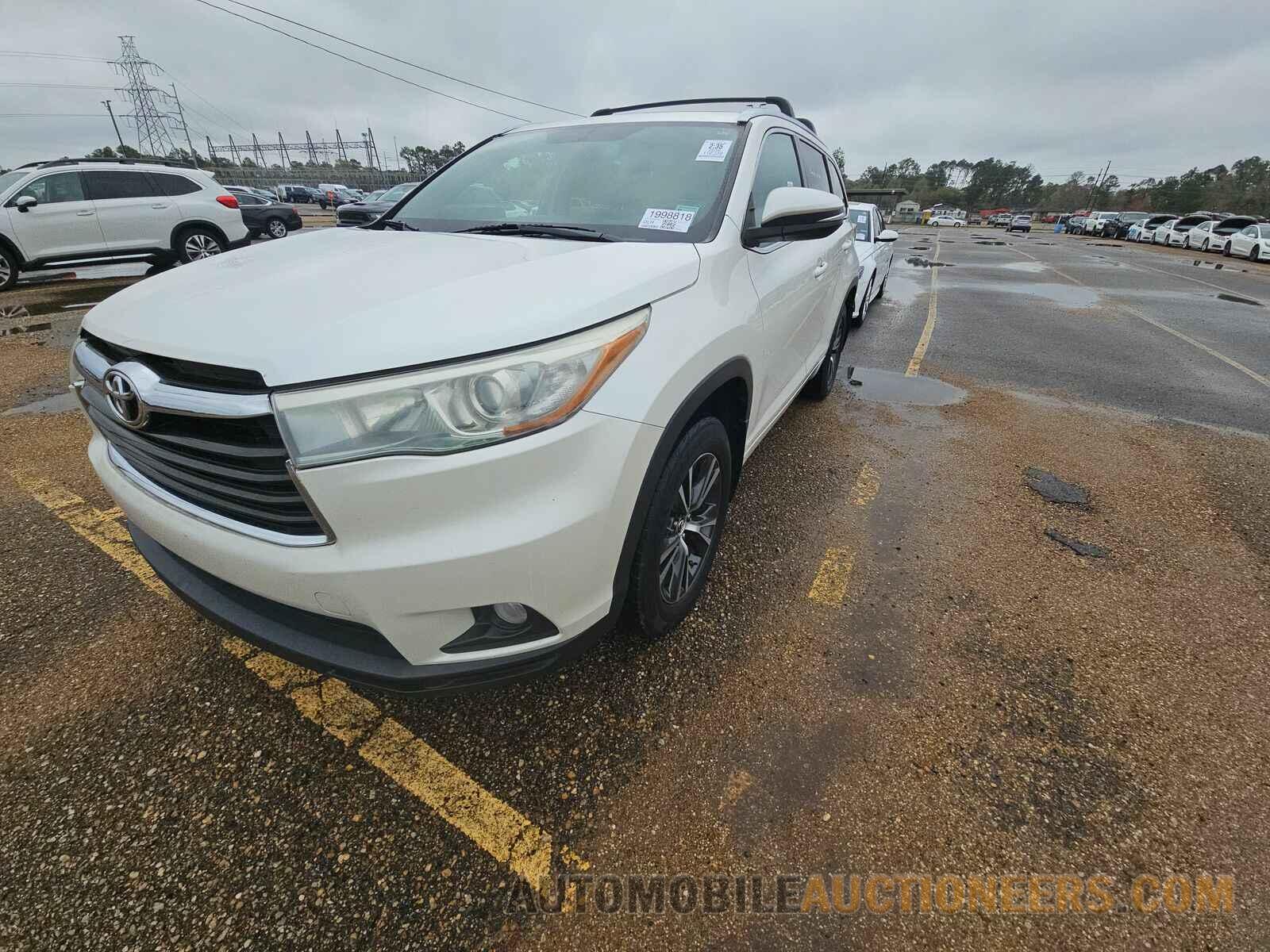 5TDJKRFH8GS252196 Toyota Highlander 2016