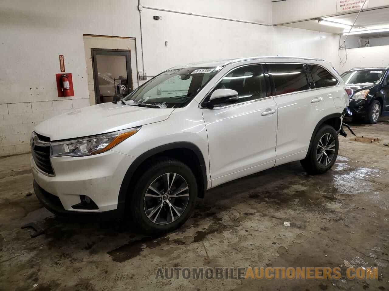 5TDJKRFH8GS339872 TOYOTA HIGHLANDER 2016