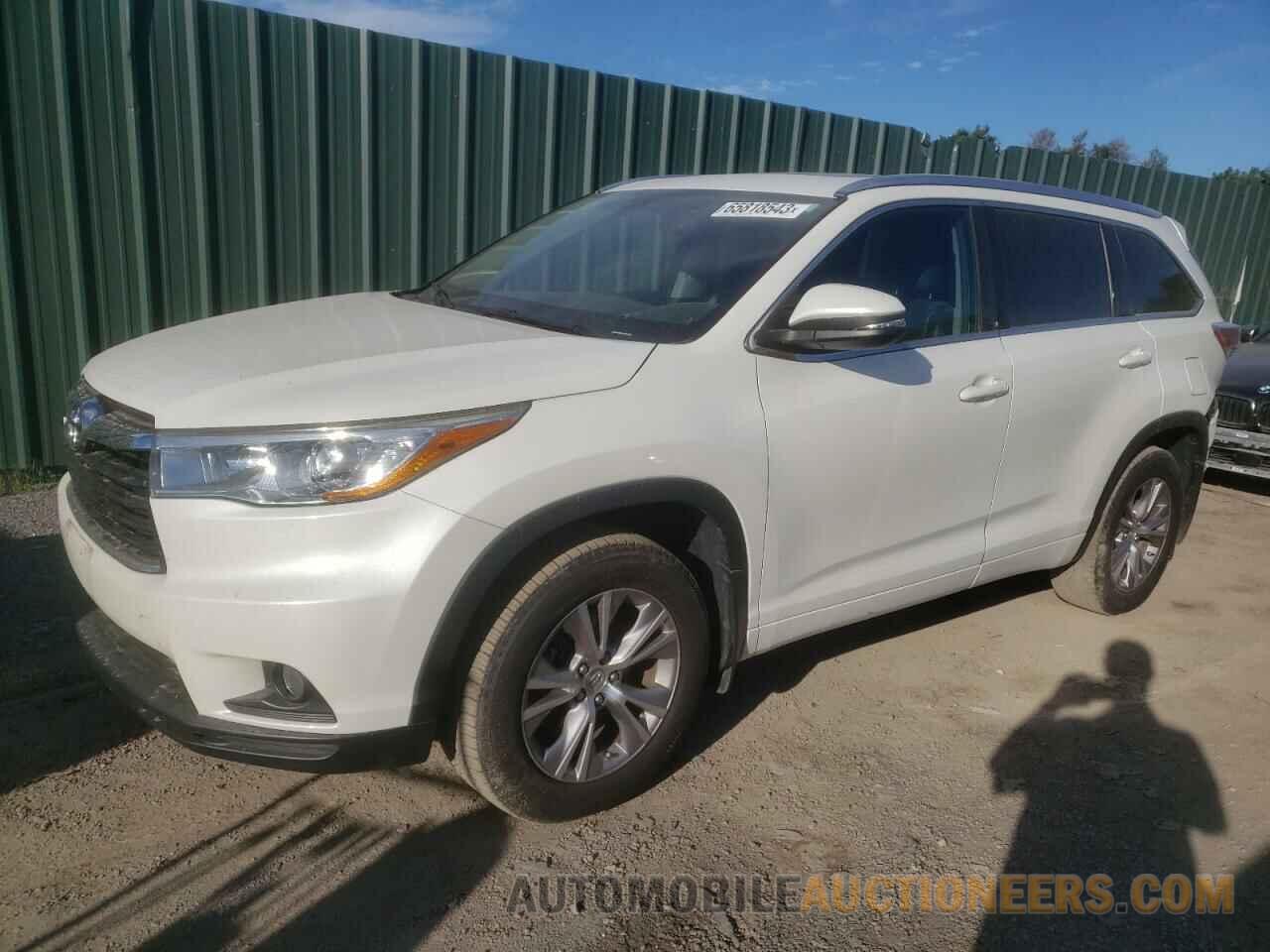 5TDJKRFH9FS092232 TOYOTA HIGHLANDER 2015