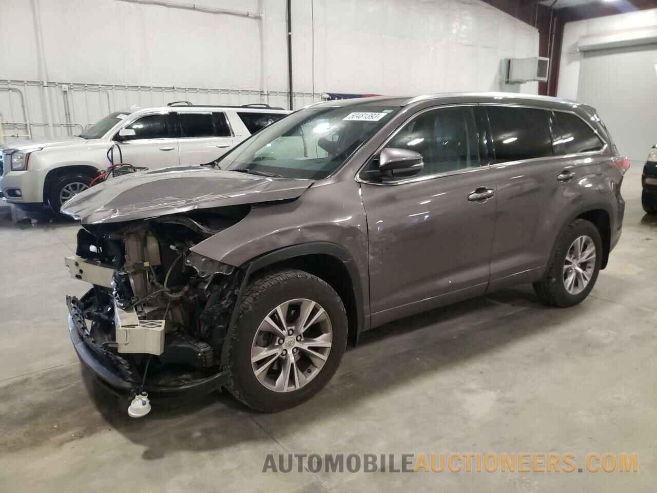 5TDJKRFH9FS117761 TOYOTA HIGHLANDER 2015