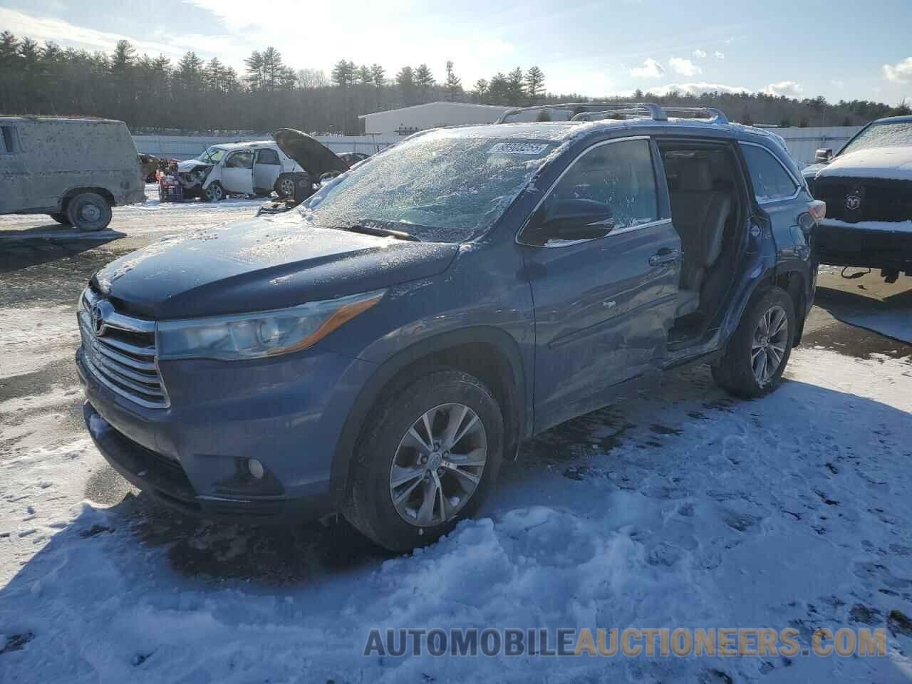 5TDJKRFH9FS155930 TOYOTA HIGHLANDER 2015