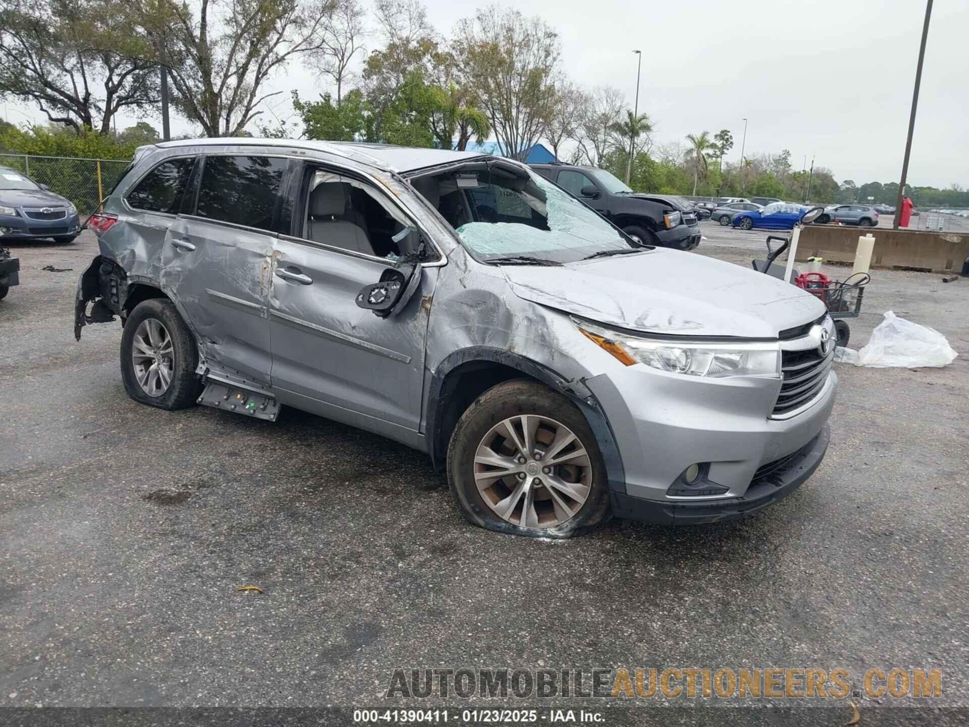 5TDJKRFH9FS172517 TOYOTA HIGHLANDER 2015