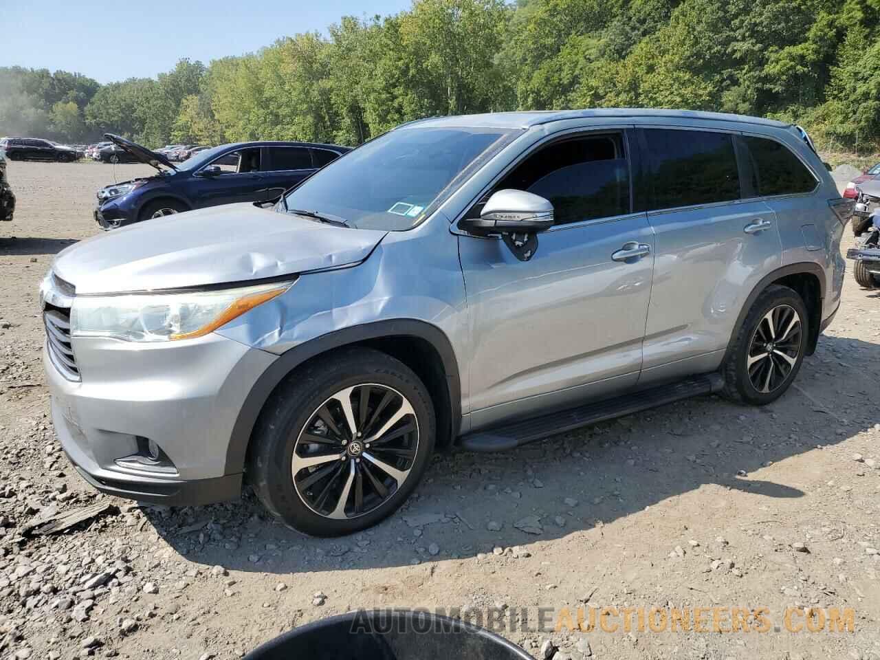 5TDJKRFHXFS085063 TOYOTA HIGHLANDER 2015