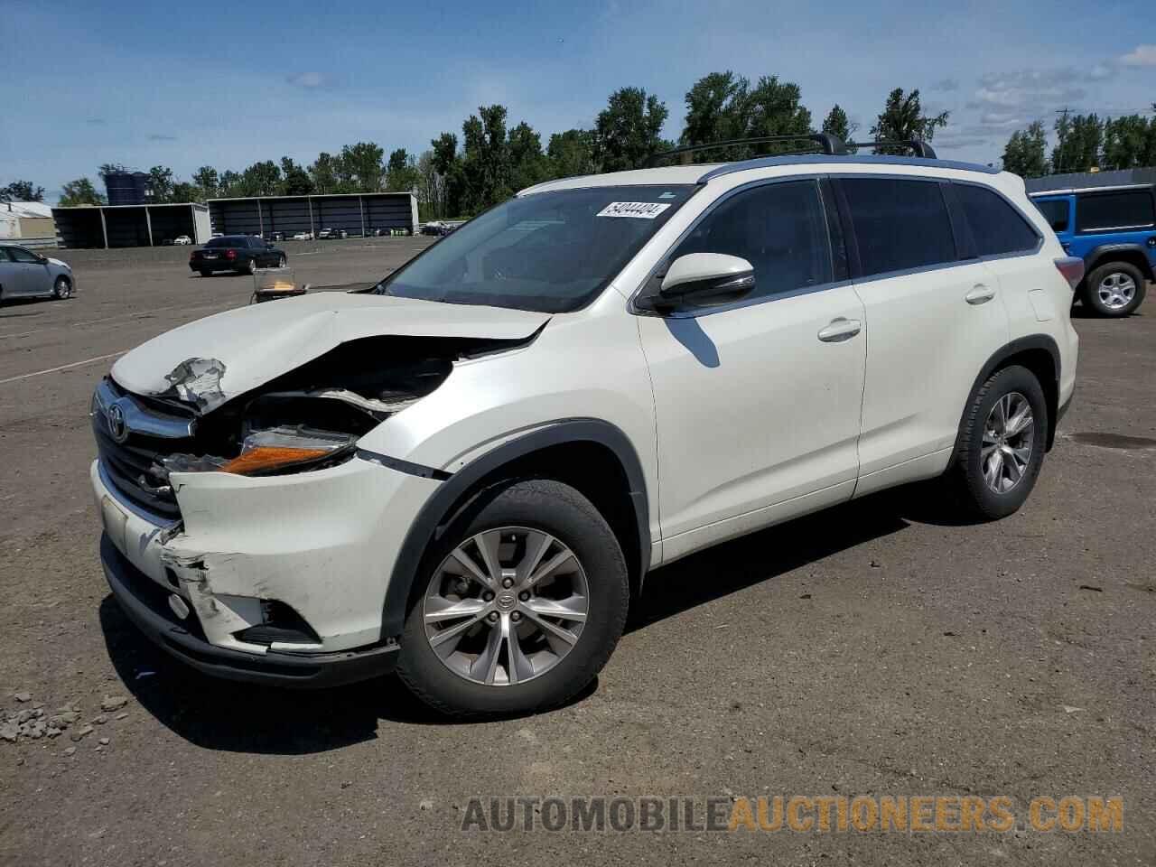 5TDJKRFHXFS094667 TOYOTA HIGHLANDER 2015