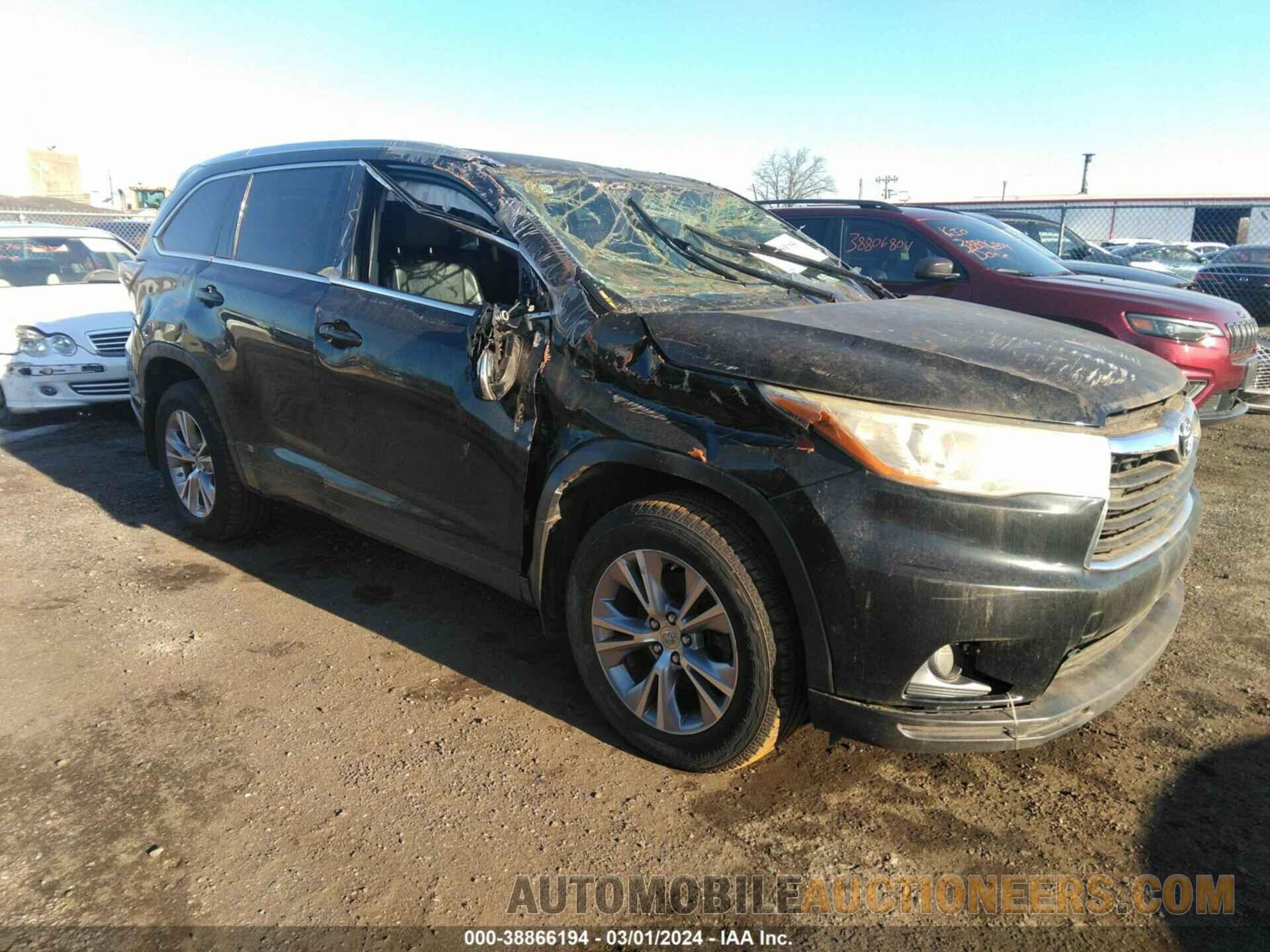 5TDJKRFHXFS159842 TOYOTA HIGHLANDER 2015