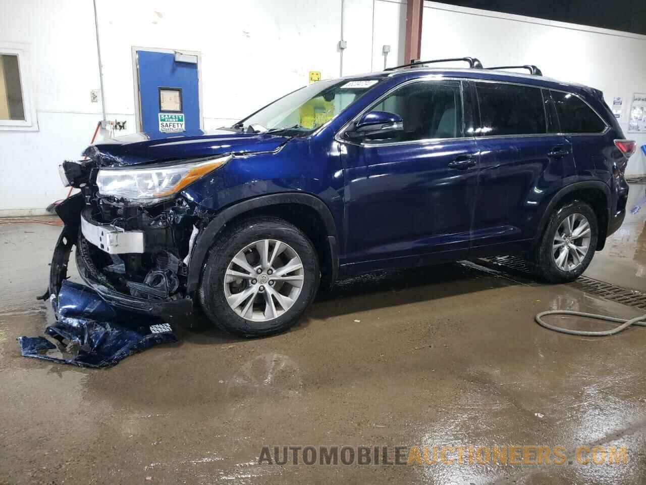 5TDJKRFHXFS160425 TOYOTA HIGHLANDER 2015