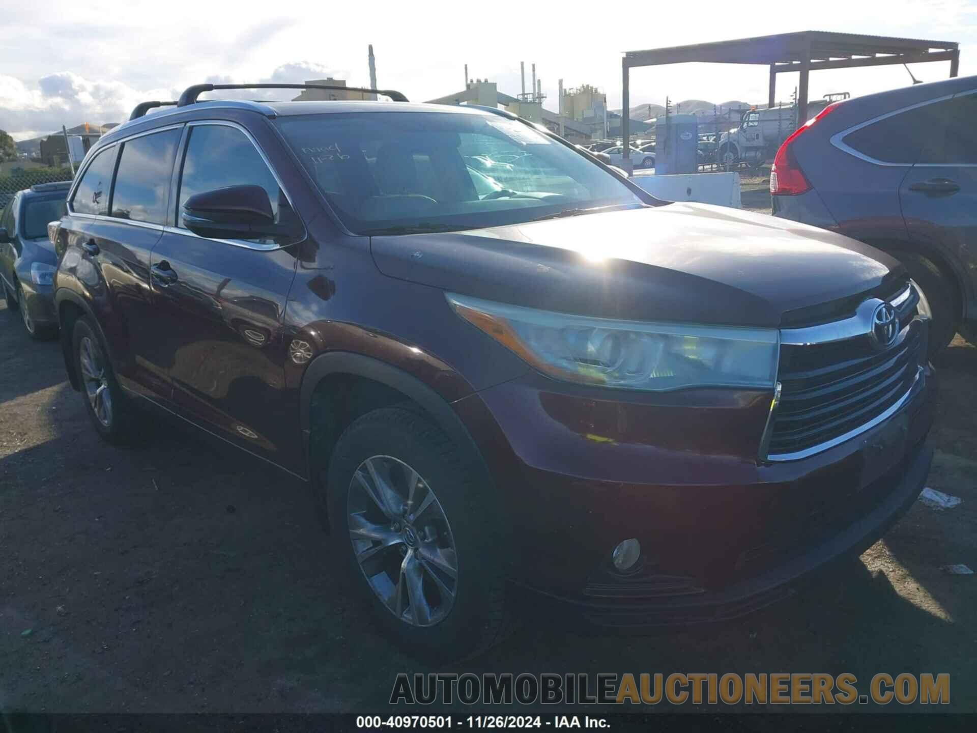 5TDJKRFHXFS185034 TOYOTA HIGHLANDER 2015