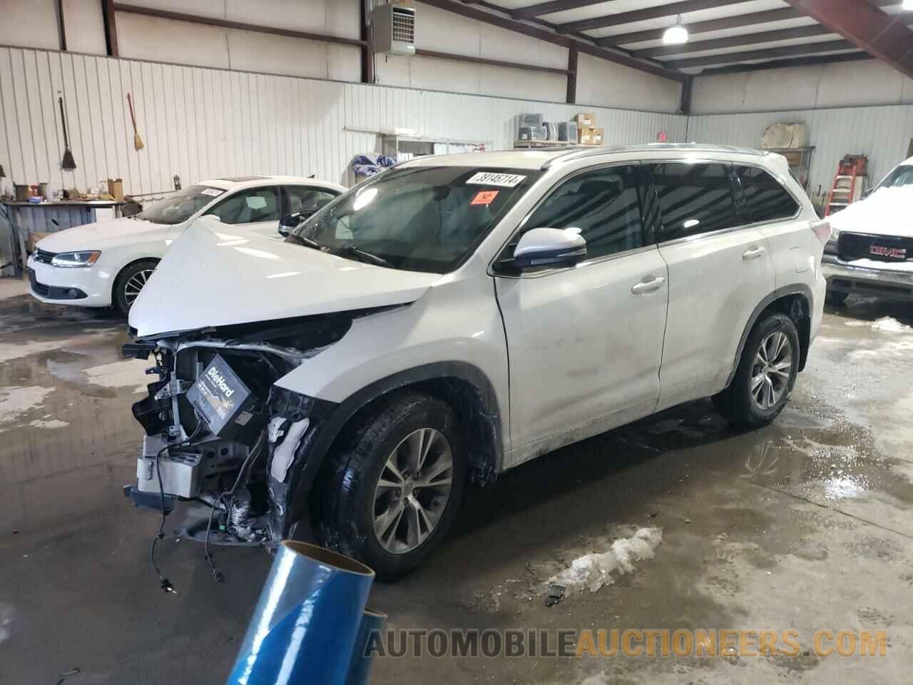 5TDJKRFHXFS214886 TOYOTA HIGHLANDER 2015