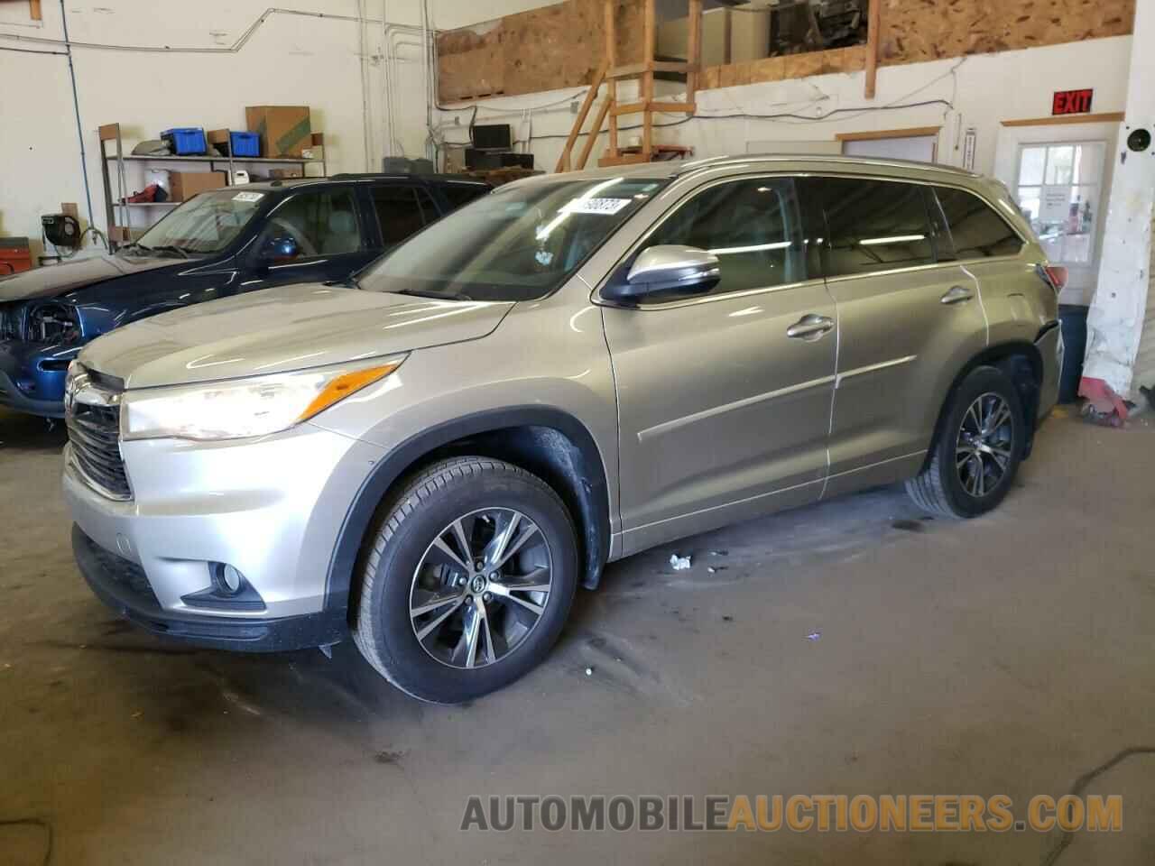 5TDJKRFHXGS256640 TOYOTA HIGHLANDER 2016