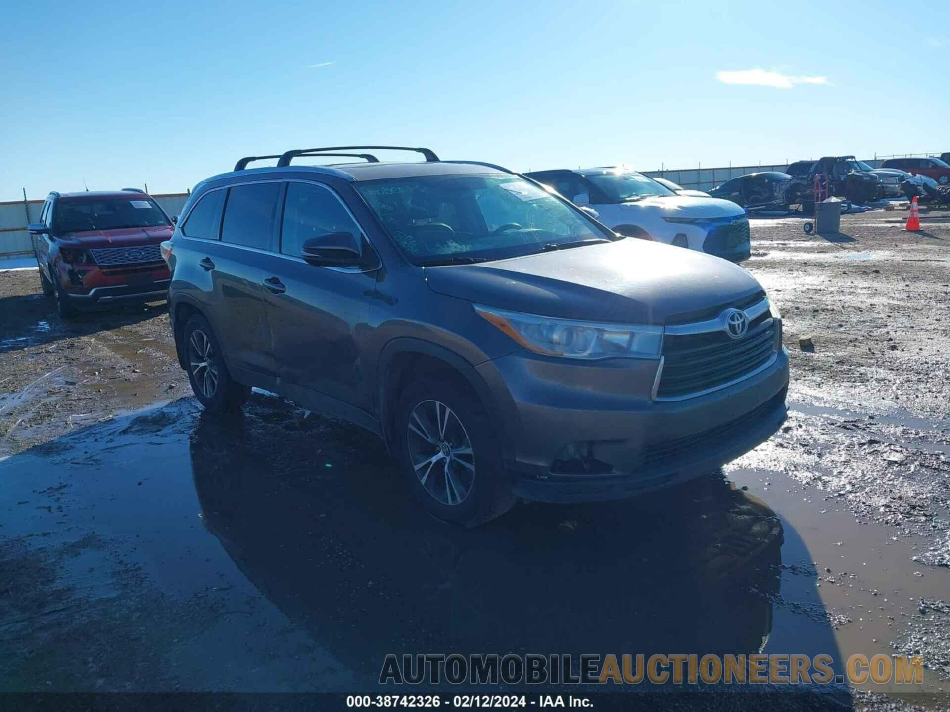 5TDJKRFHXGS294272 TOYOTA HIGHLANDER 2016