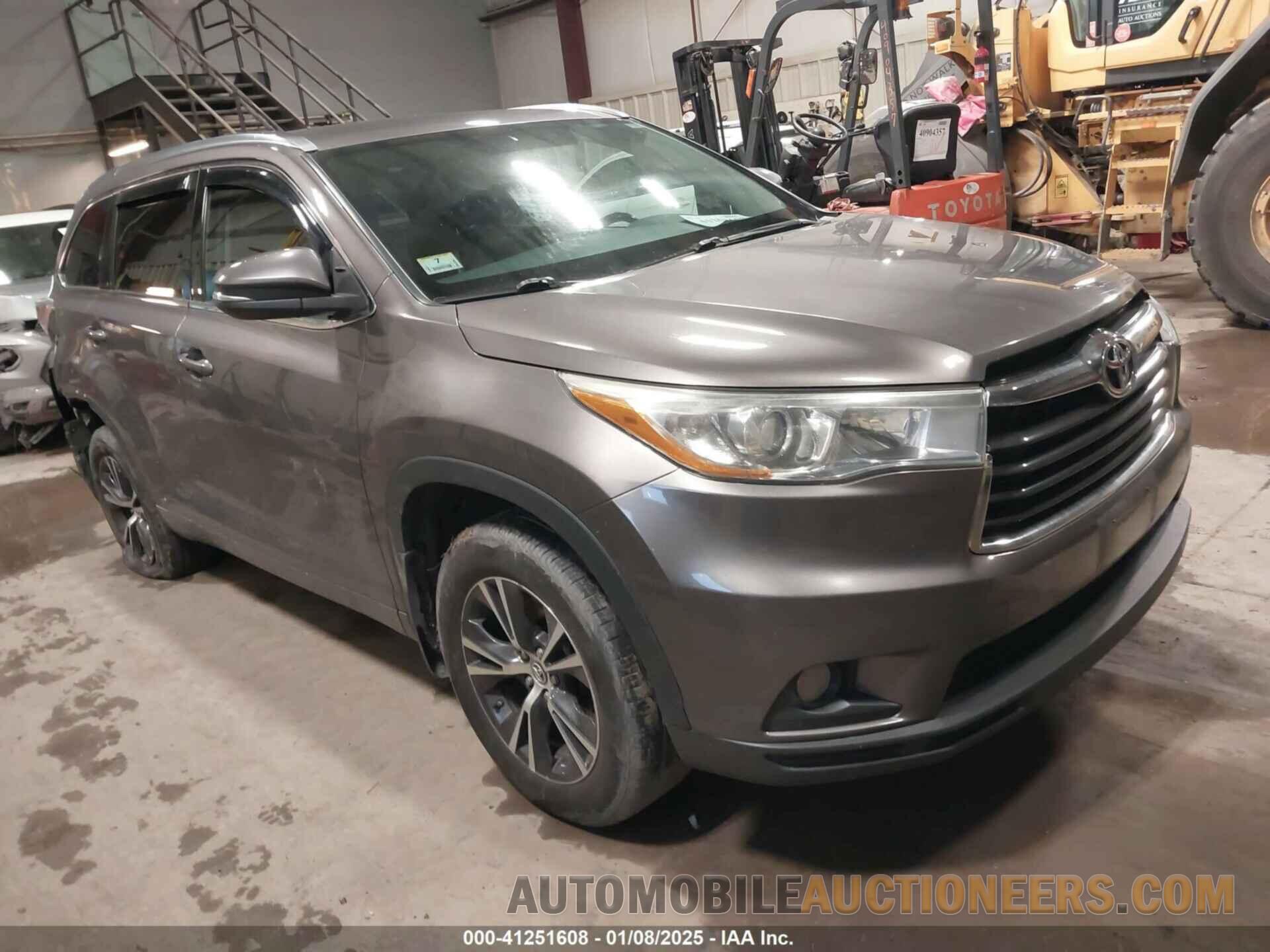 5TDJKRFHXGS502246 TOYOTA HIGHLANDER 2016