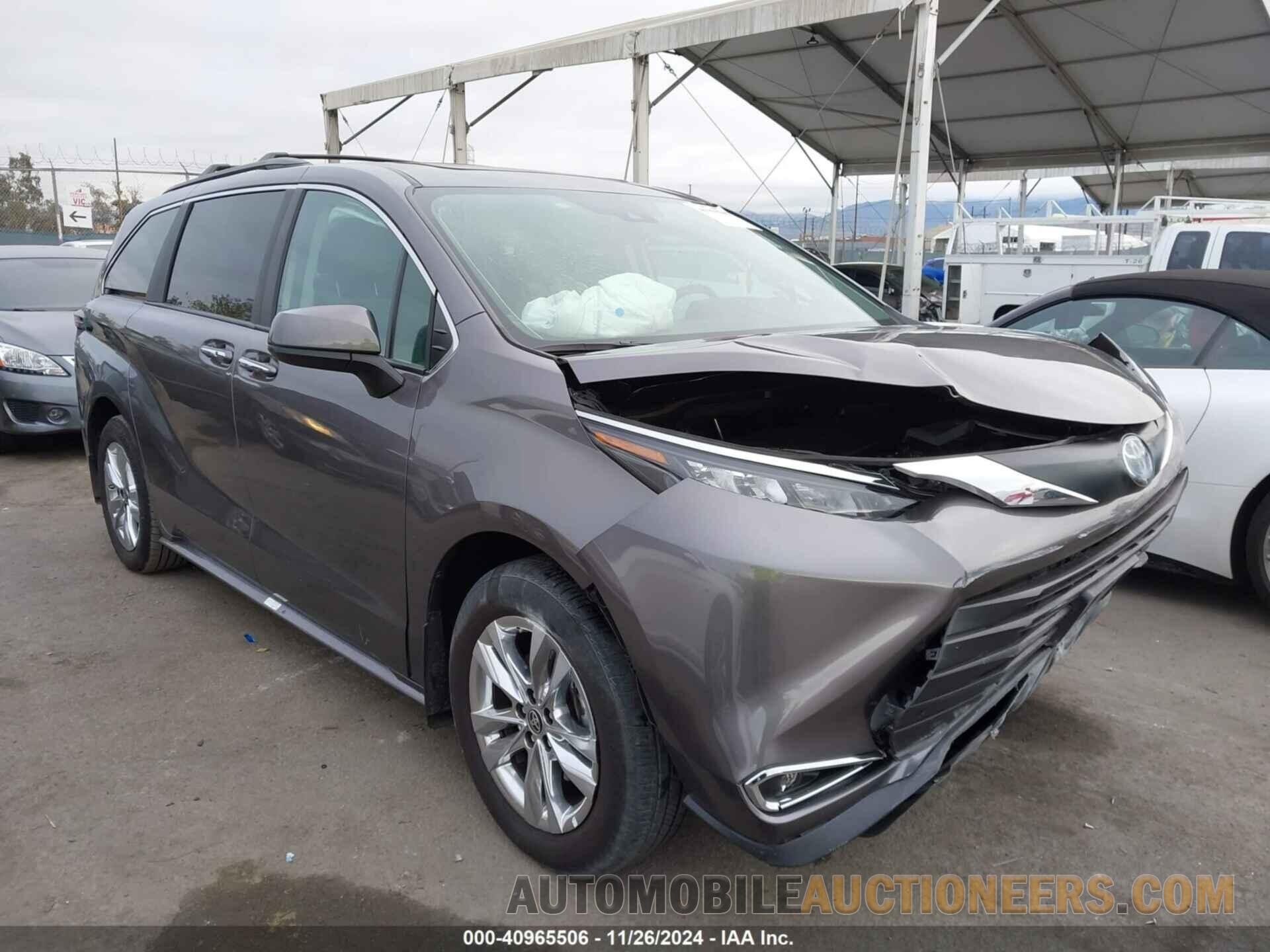 5TDJRKEC1RS214644 TOYOTA SIENNA 2024