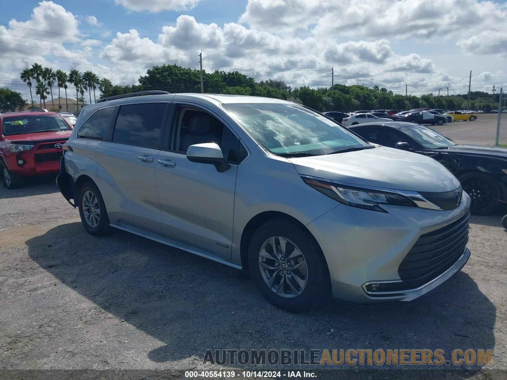 5TDJRKEC9MS027015 TOYOTA SIENNA 2021