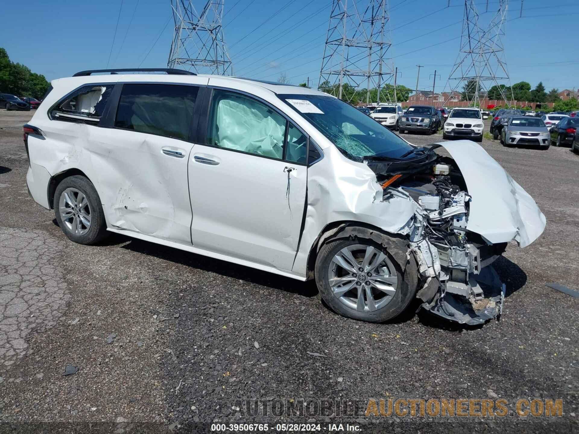 5TDJSKFC4NS048519 TOYOTA SIENNA 2022