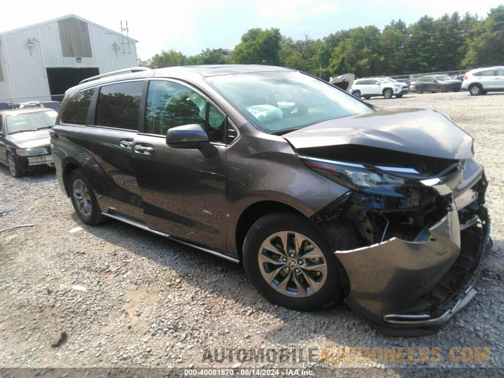 5TDJSKFC7RS113563 TOYOTA SIENNA 2024