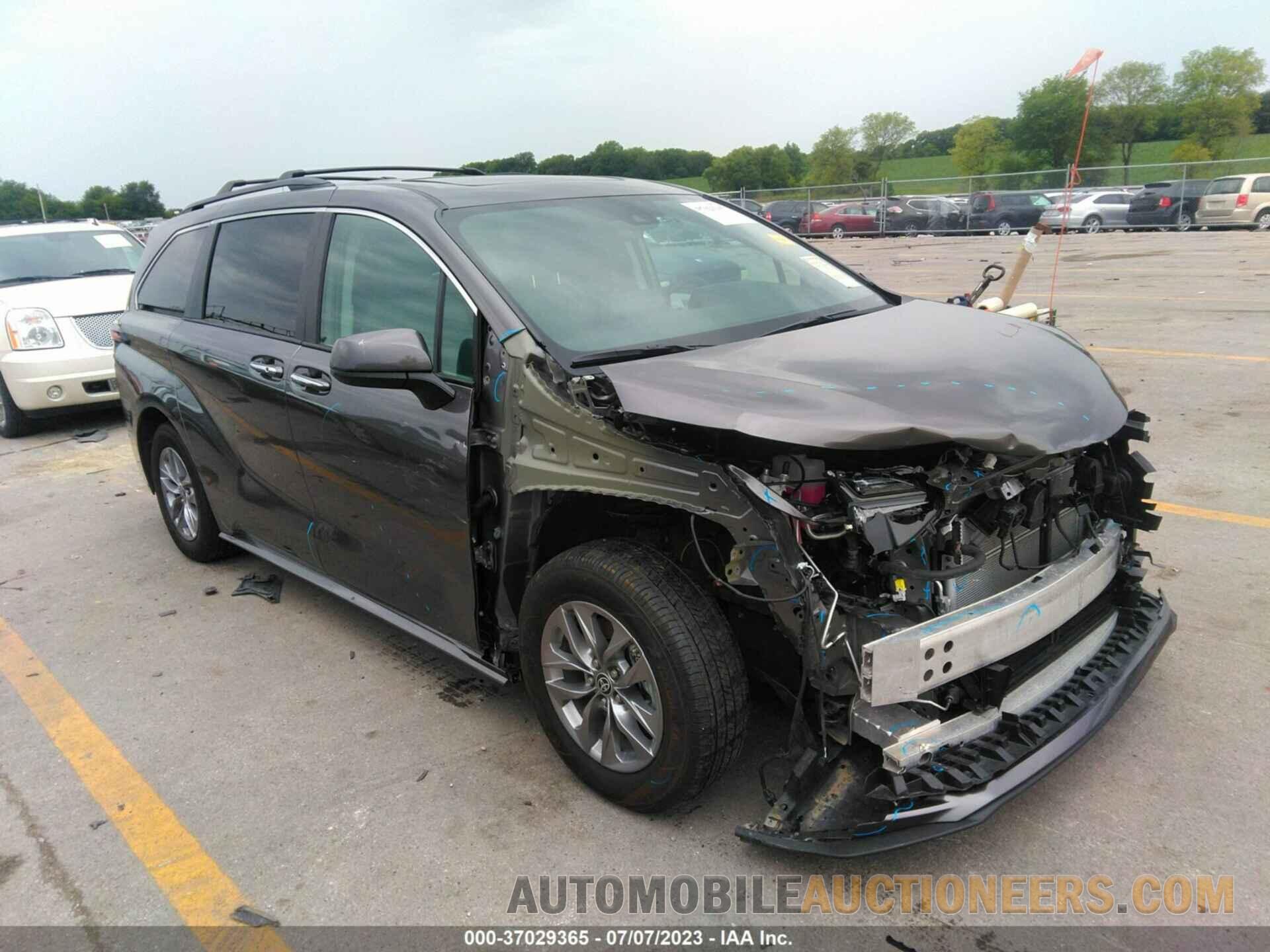 5TDJSKFCXNS073599 TOYOTA SIENNA 2022