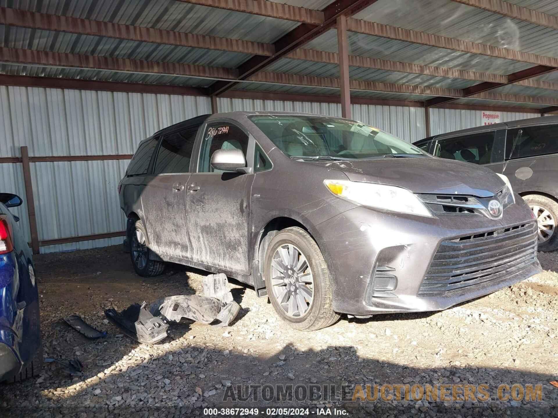 5TDJZ3DC1JS190440 TOYOTA SIENNA 2018