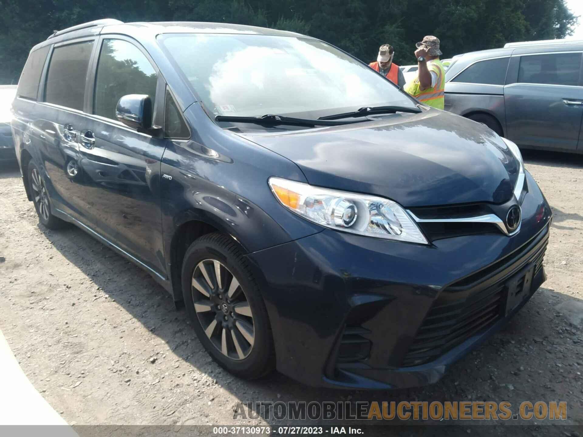 5TDJZ3DC2JS201512 TOYOTA SIENNA 2018