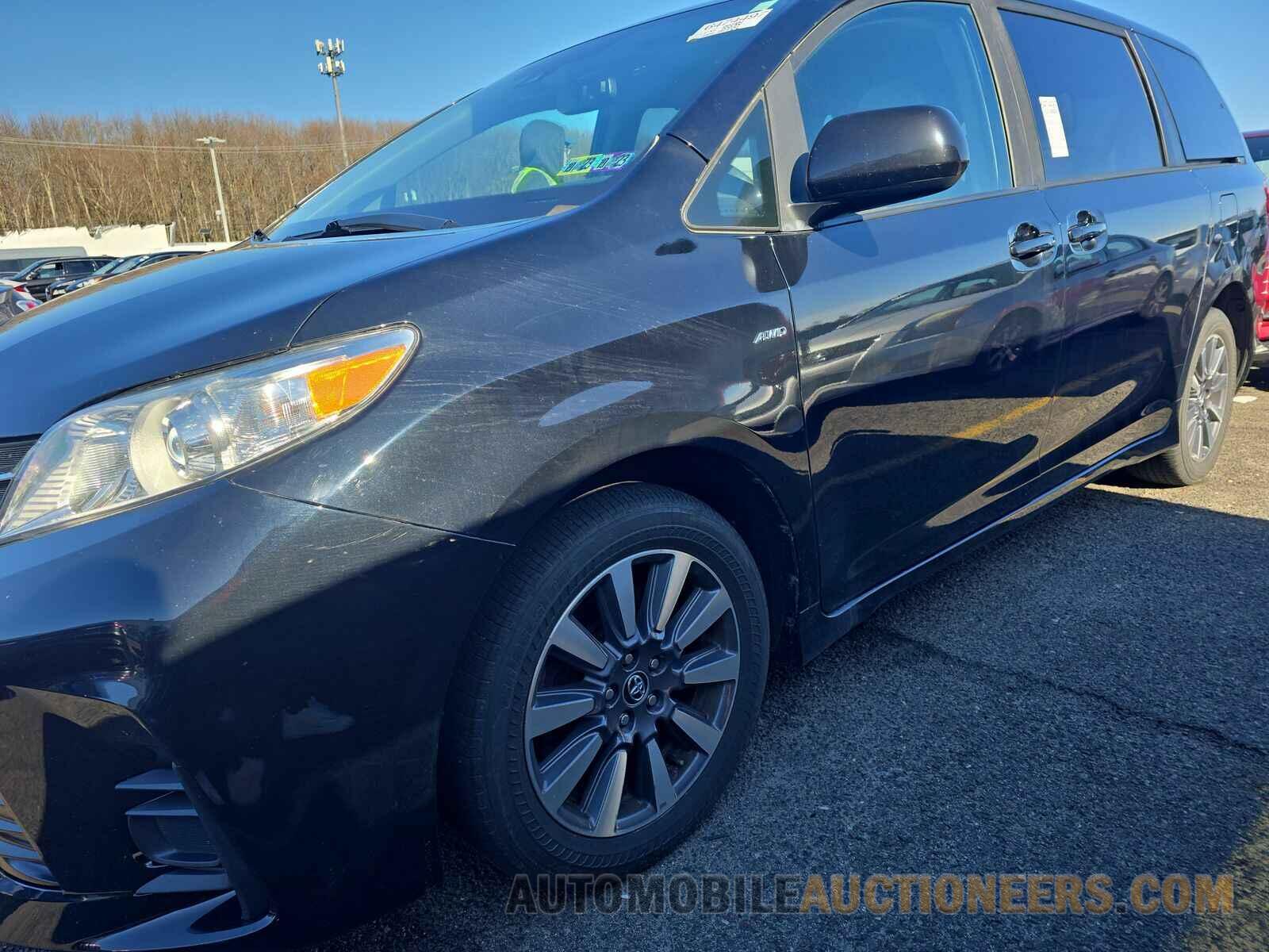 5TDJZ3DC8LS237465 Toyota Sienna LE 2020