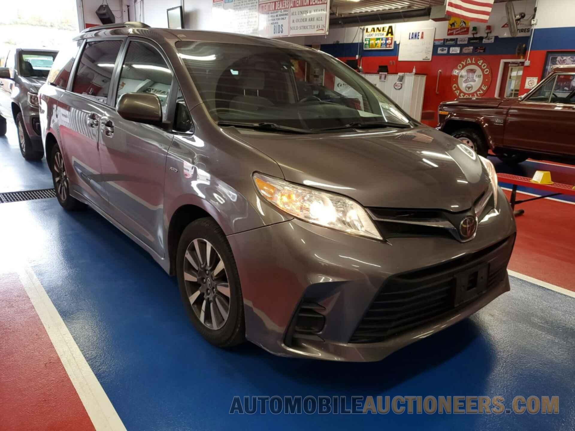 5TDJZ3DCXKS224425 TOYOTA SIENNA 2019