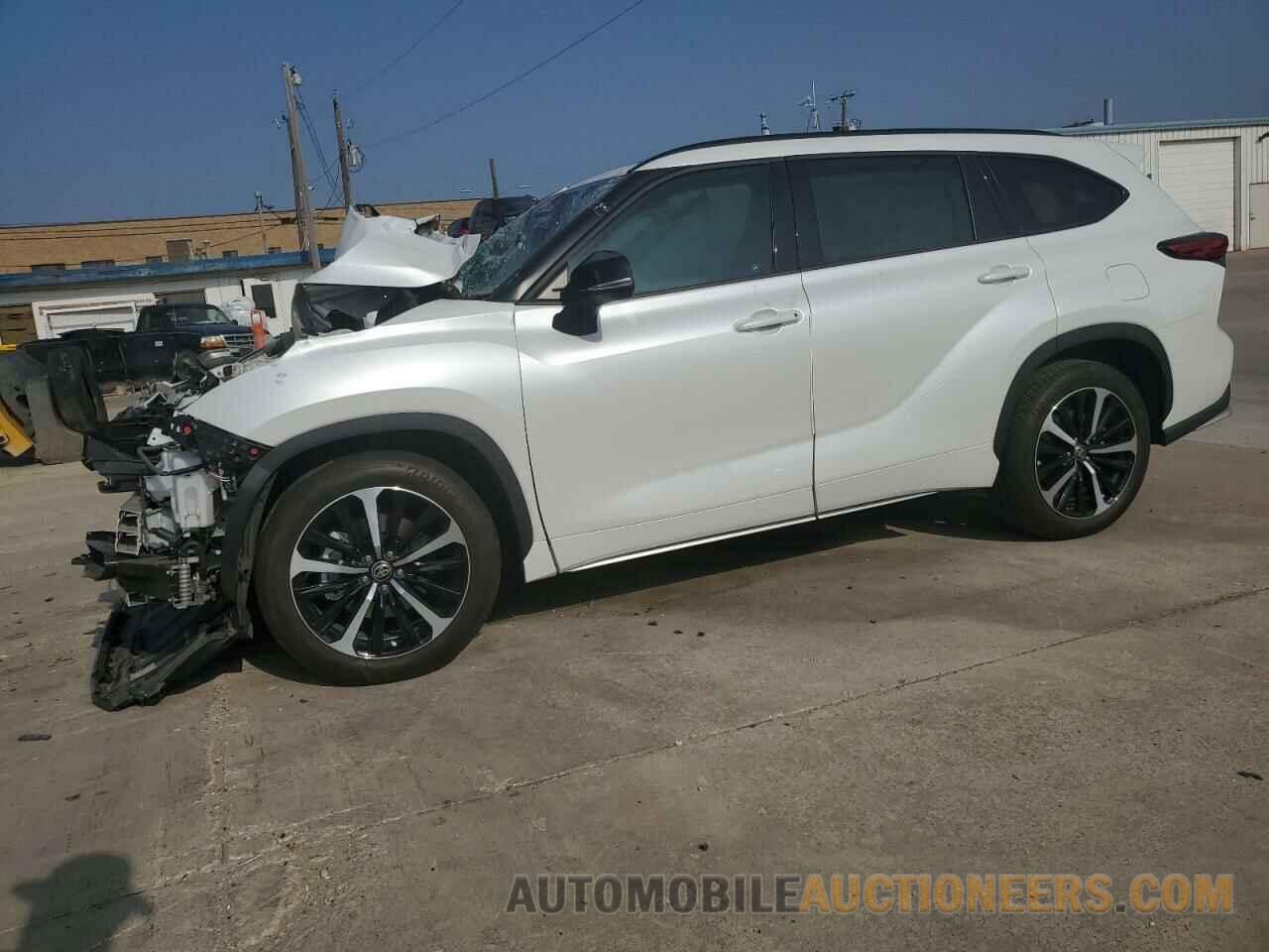 5TDJZRAH9NS096489 TOYOTA HIGHLANDER 2022