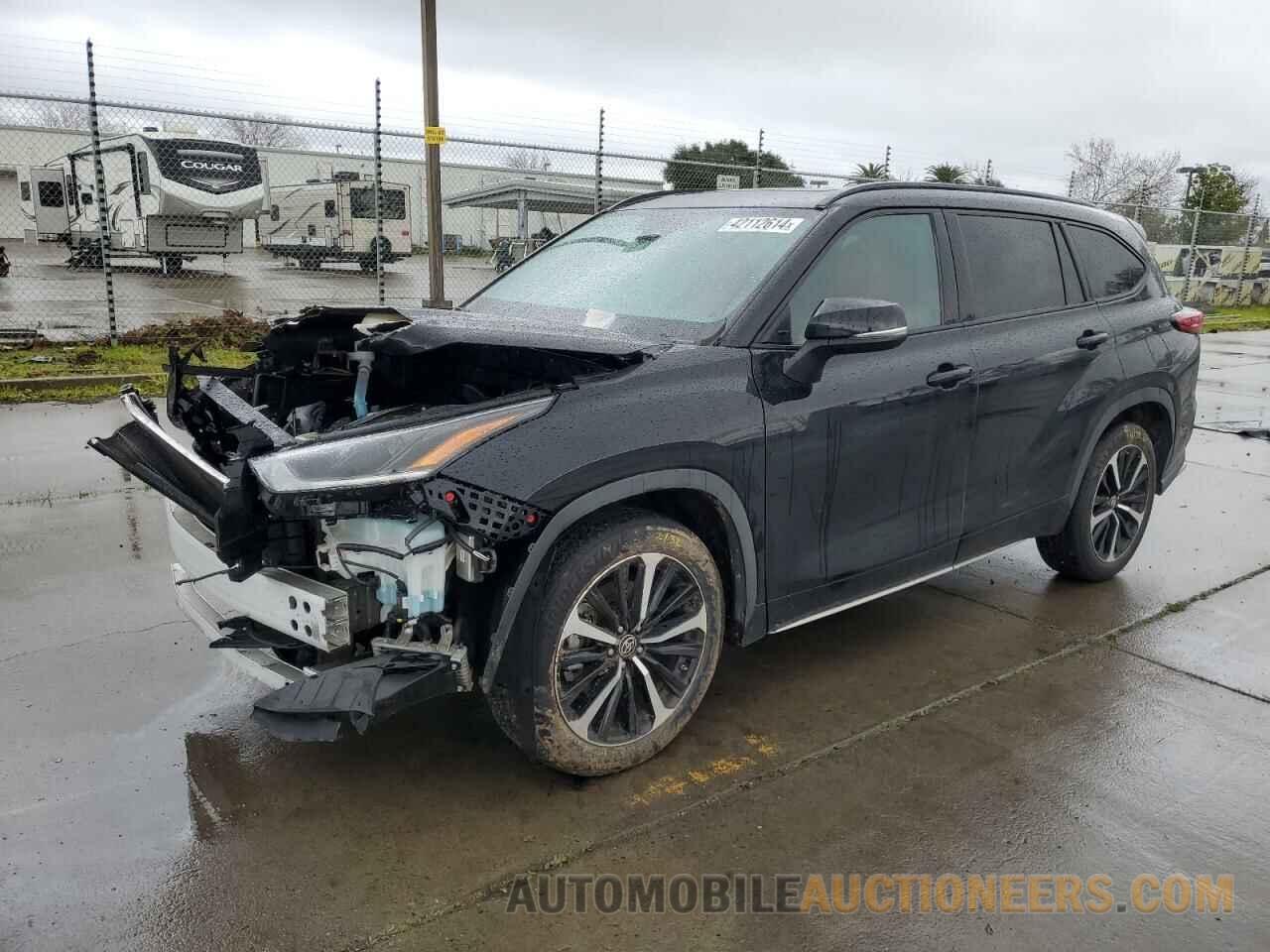 5TDJZRBH0MS064124 TOYOTA HIGHLANDER 2021