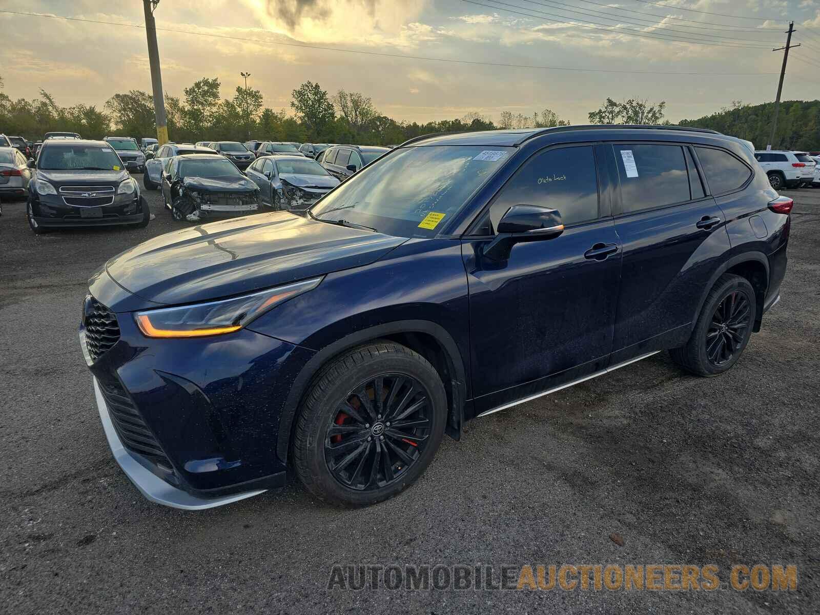 5TDJZRBH1NS201766 Toyota Highlander 2022