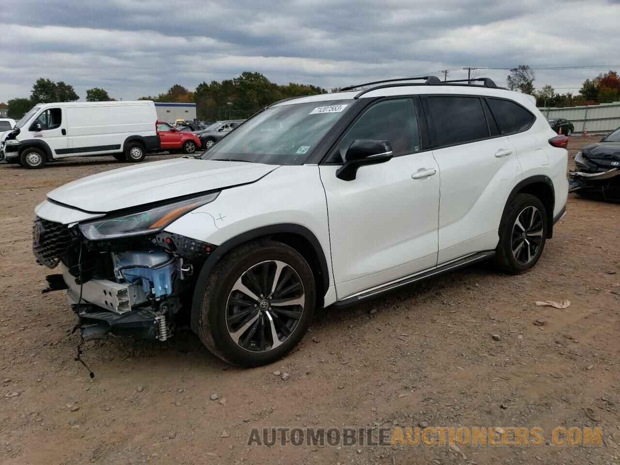 5TDJZRBH3NS216561 TOYOTA HIGHLANDER 2022