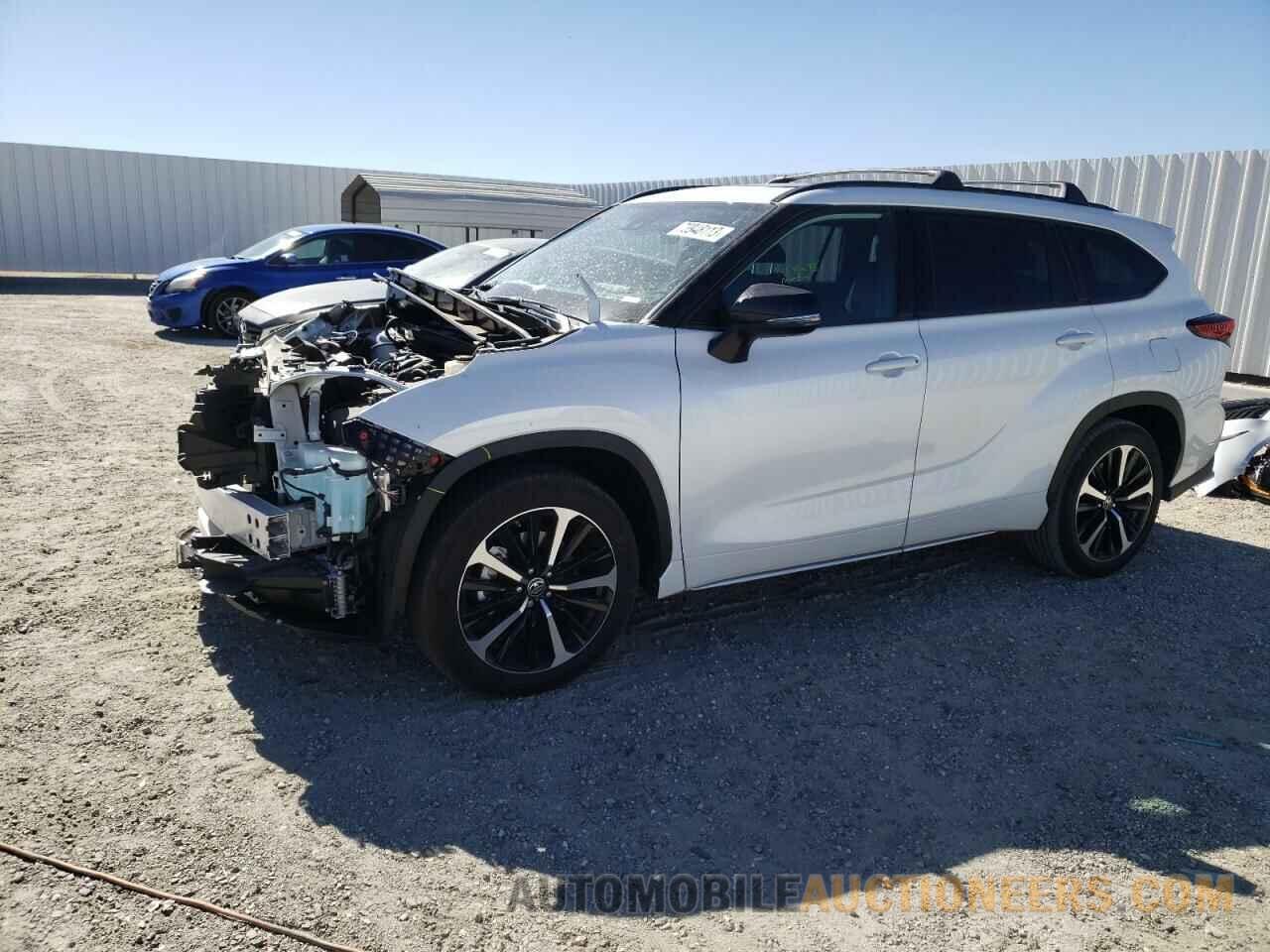 5TDJZRBH7NS248817 TOYOTA HIGHLANDER 2022