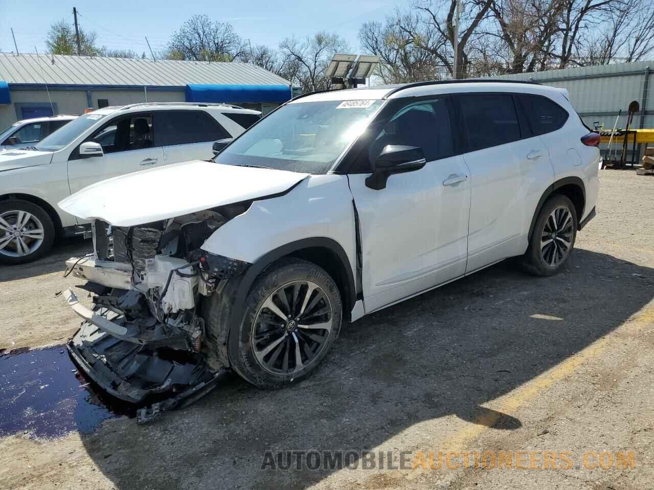 5TDJZRBH8MS126112 TOYOTA HIGHLANDER 2021