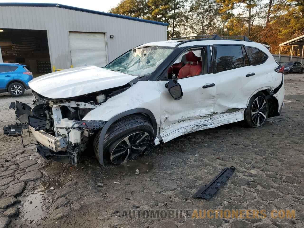 5TDJZRBH9MS064624 TOYOTA HIGHLANDER 2021