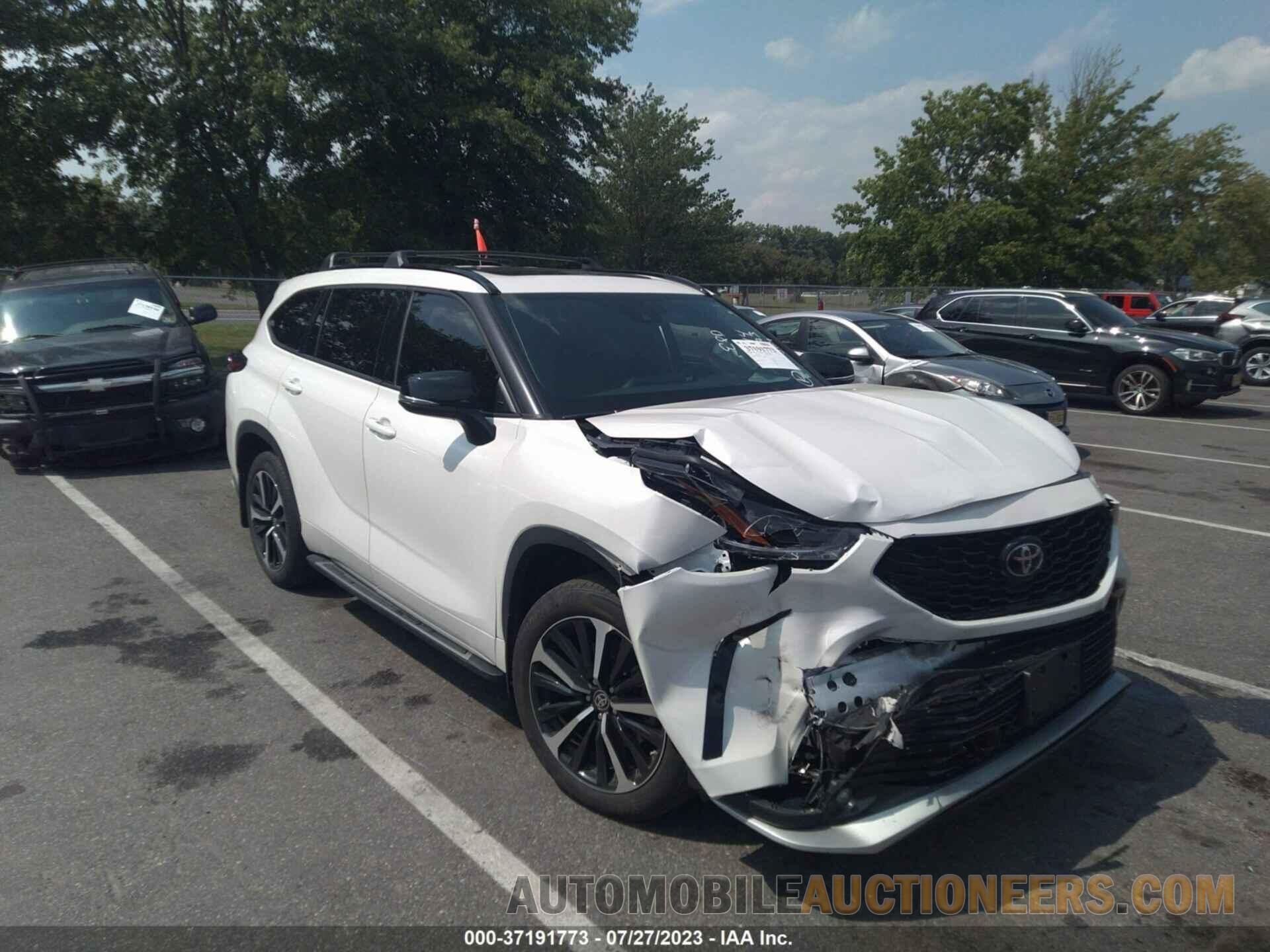 5TDJZRBH9MS128614 TOYOTA HIGHLANDER 2021