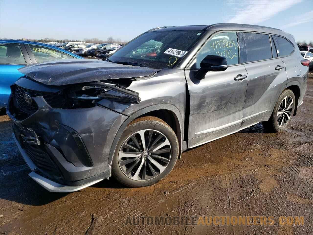 5TDJZRBH9NS184389 TOYOTA HIGHLANDER 2022