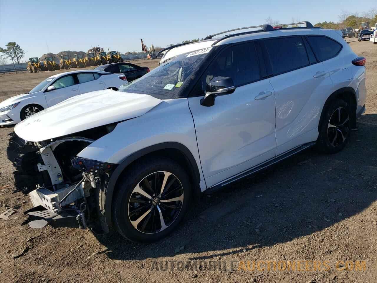 5TDJZRBH9NS212658 TOYOTA HIGHLANDER 2022