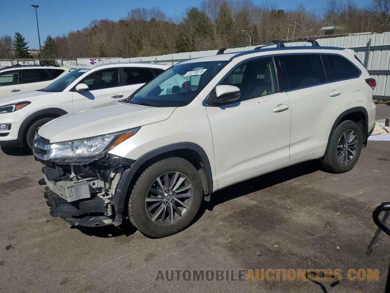 5TDJZRFH0HS383880 TOYOTA HIGHLANDER 2017