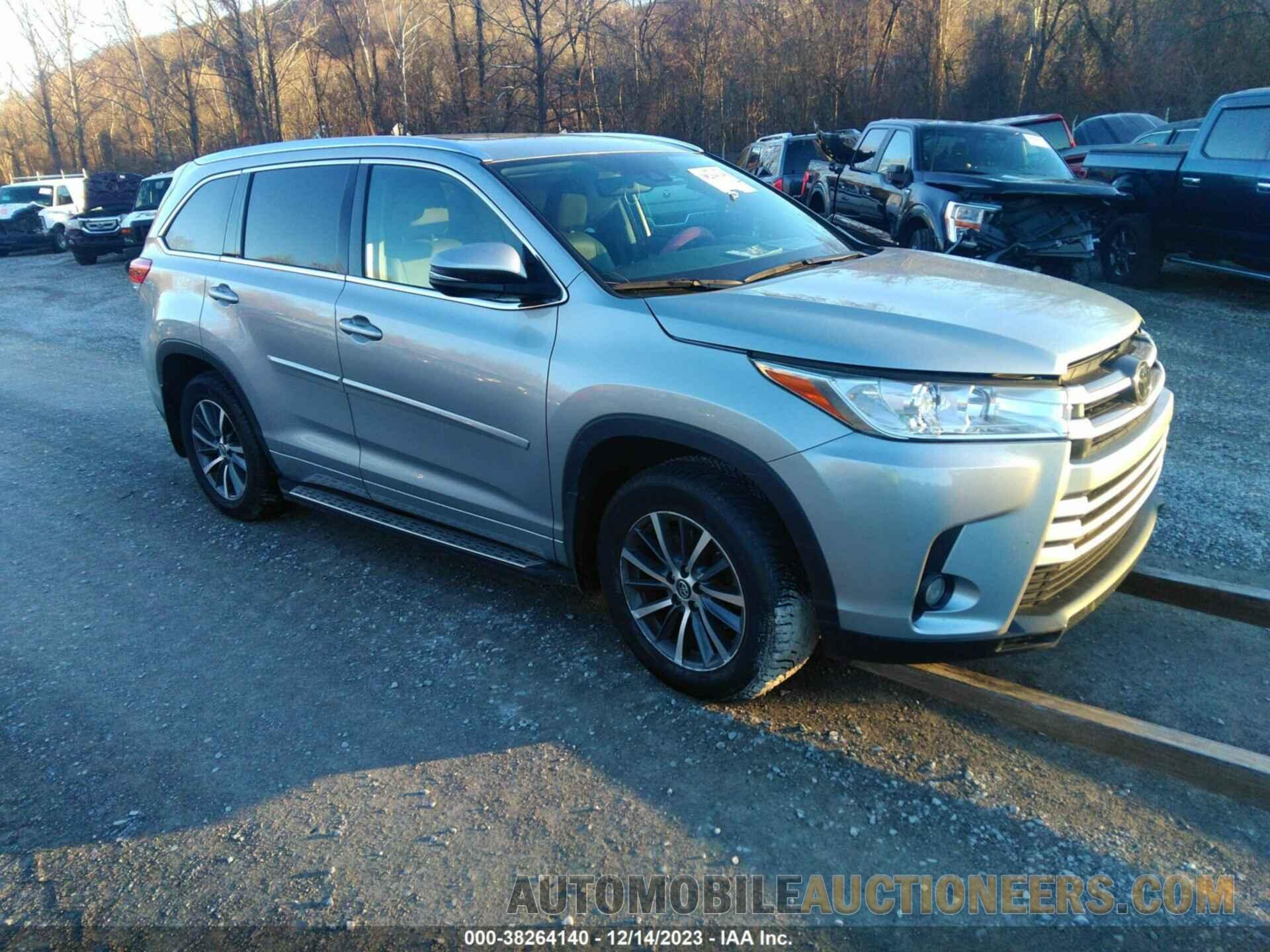 5TDJZRFH0HS470646 TOYOTA HIGHLANDER 2017