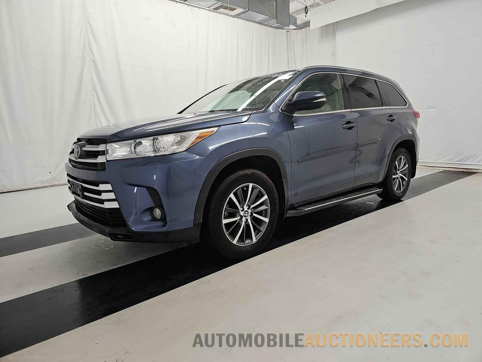 5TDJZRFH0JS491471 Toyota Highlander 2018