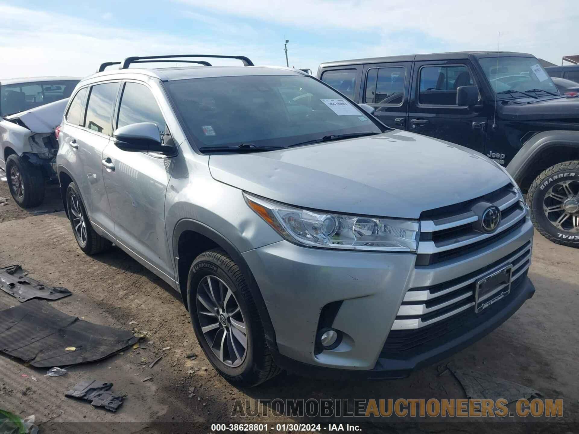 5TDJZRFH0JS494046 TOYOTA HIGHLANDER 2018